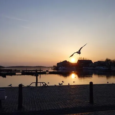 Apartment Yachthafen Waren Waren  Esterno foto