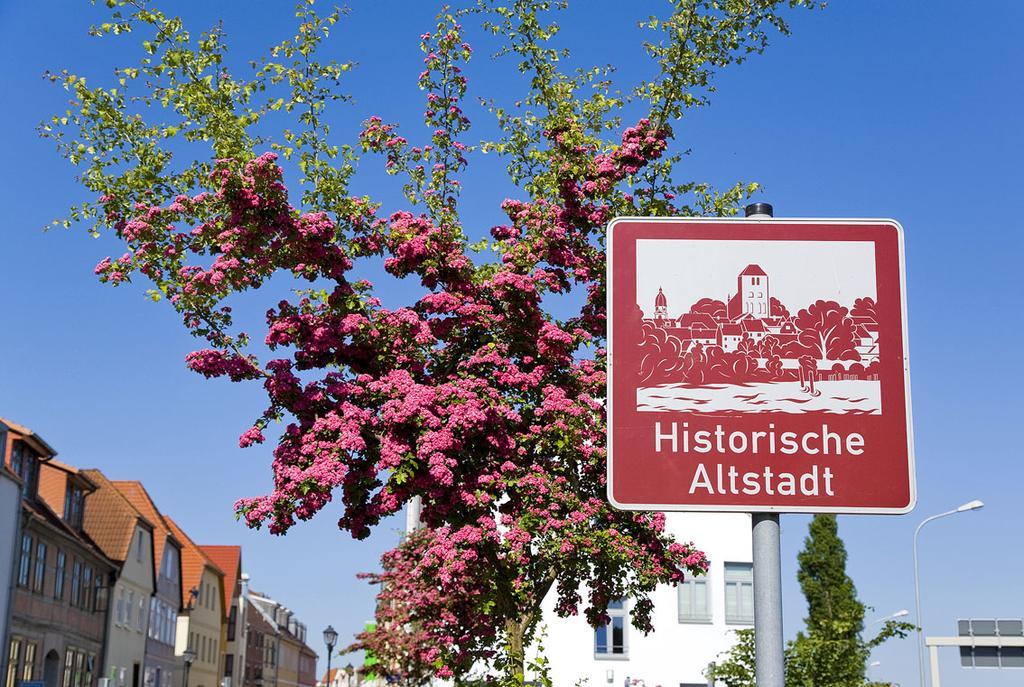 Yachthafen Waren
